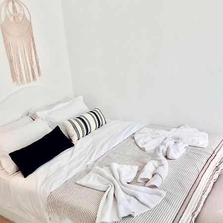 Oldtown Suites Fira 외부 사진