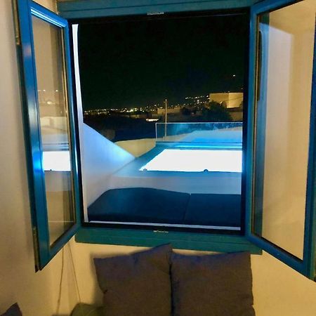 Oldtown Suites Fira 외부 사진