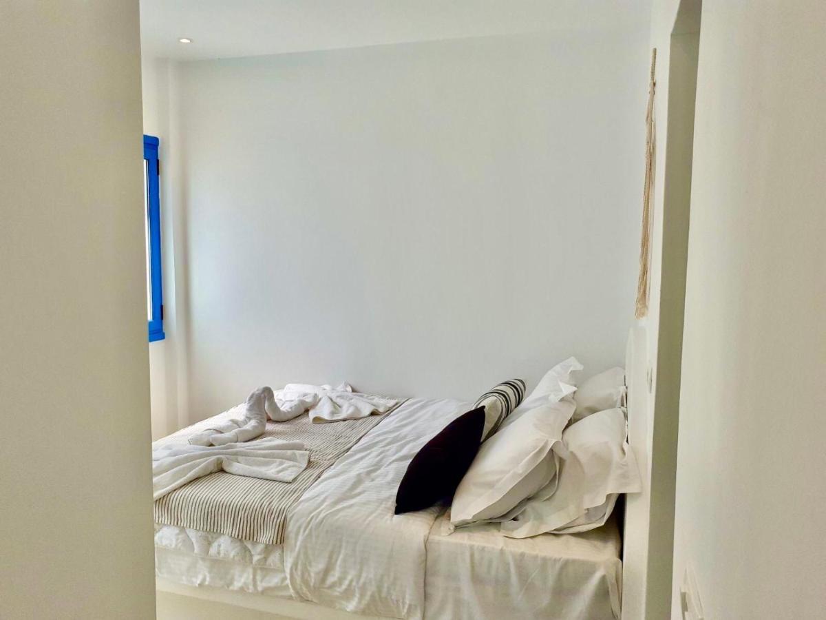 Oldtown Suites Fira 외부 사진