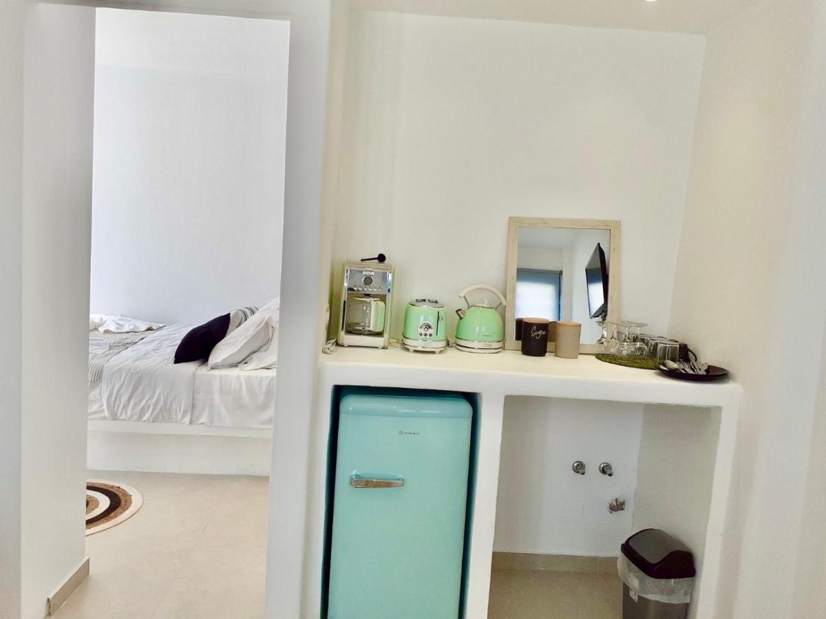 Oldtown Suites Fira 외부 사진