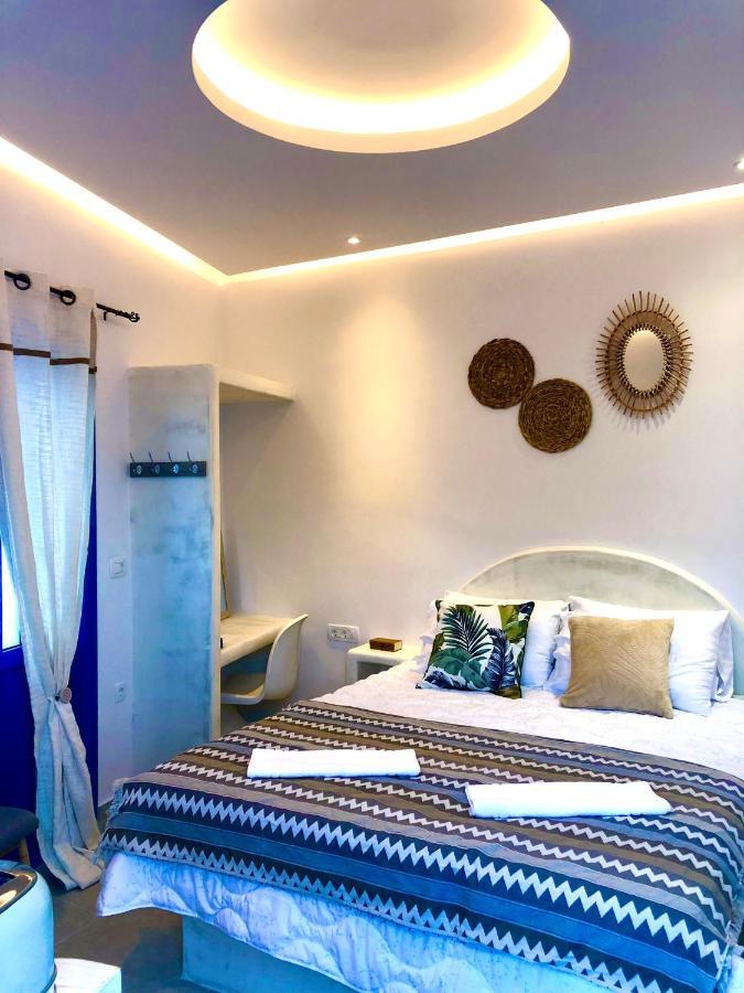 Oldtown Suites Fira 외부 사진