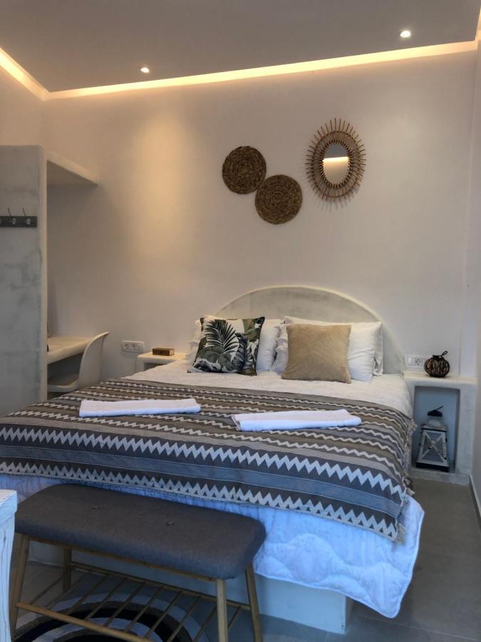 Oldtown Suites Fira 외부 사진
