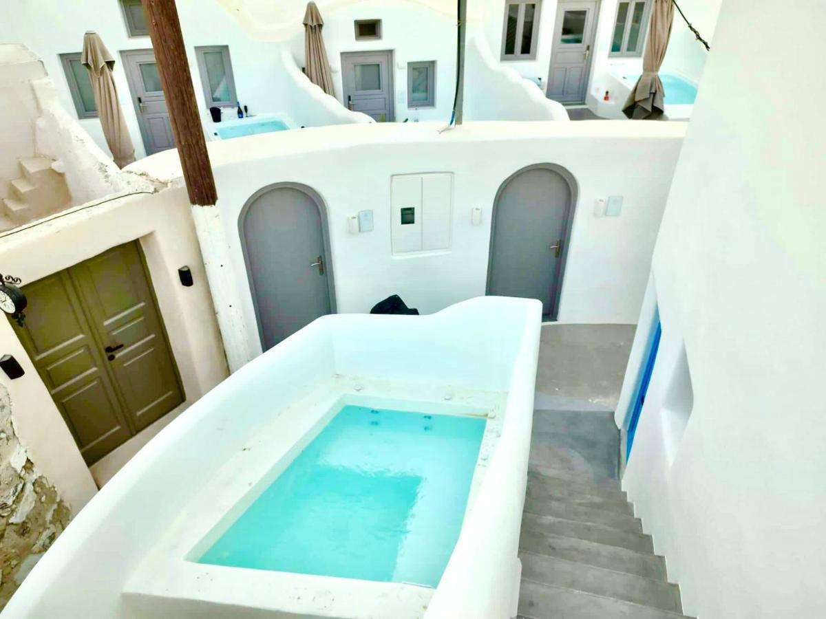 Oldtown Suites Fira 외부 사진