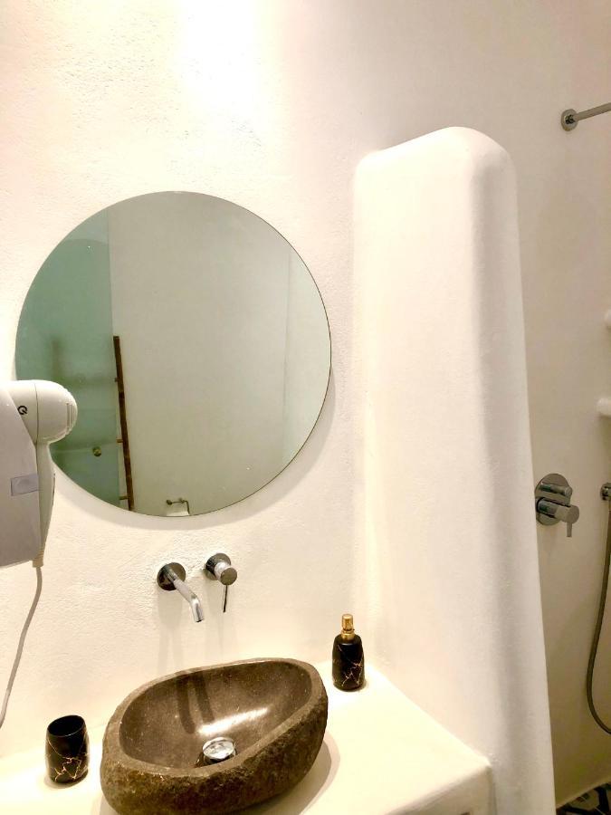Oldtown Suites Fira 외부 사진
