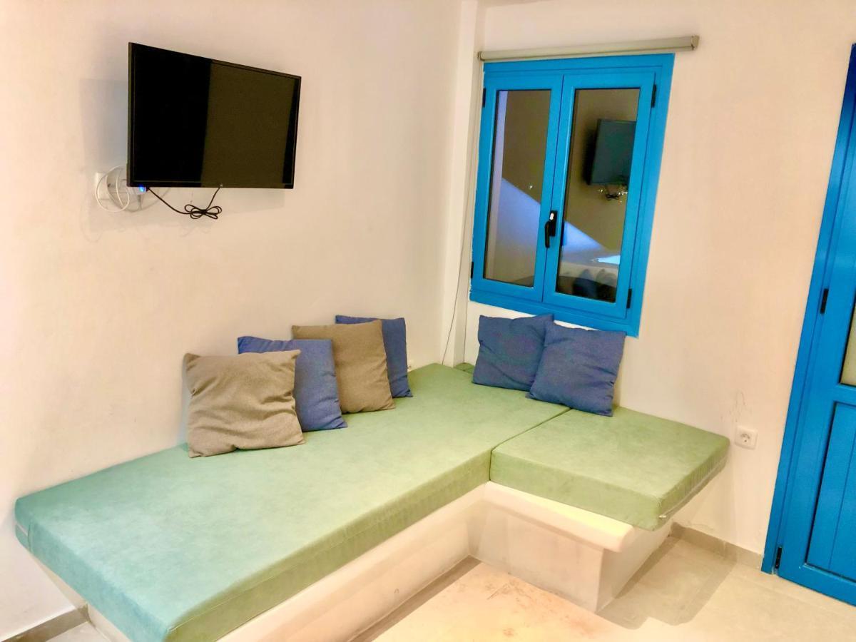 Oldtown Suites Fira 외부 사진