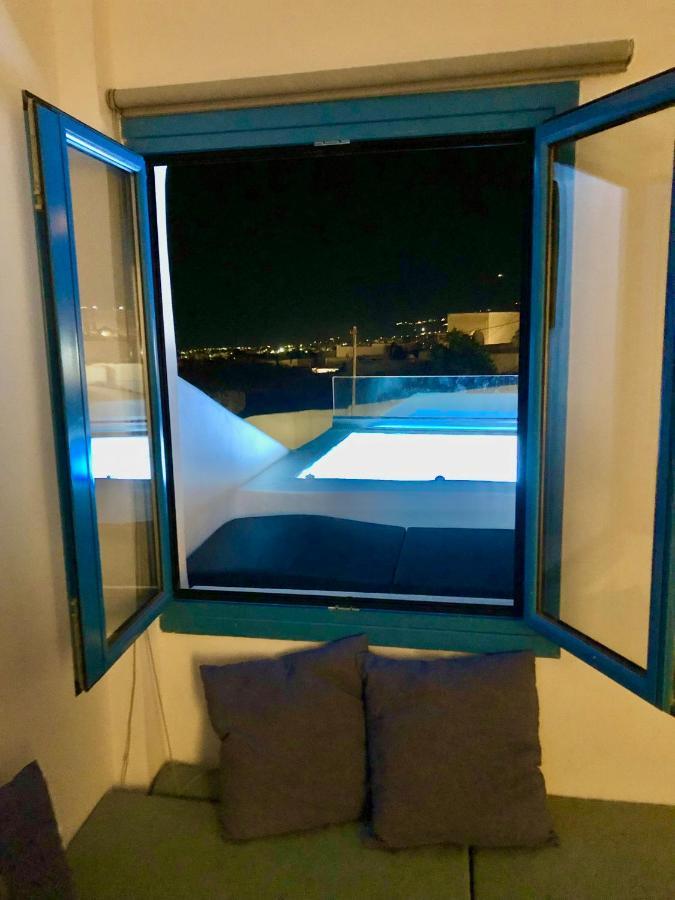 Oldtown Suites Fira 외부 사진