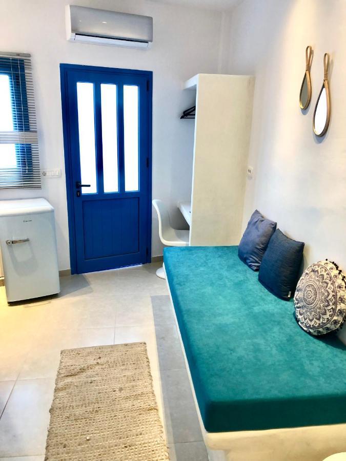 Oldtown Suites Fira 외부 사진